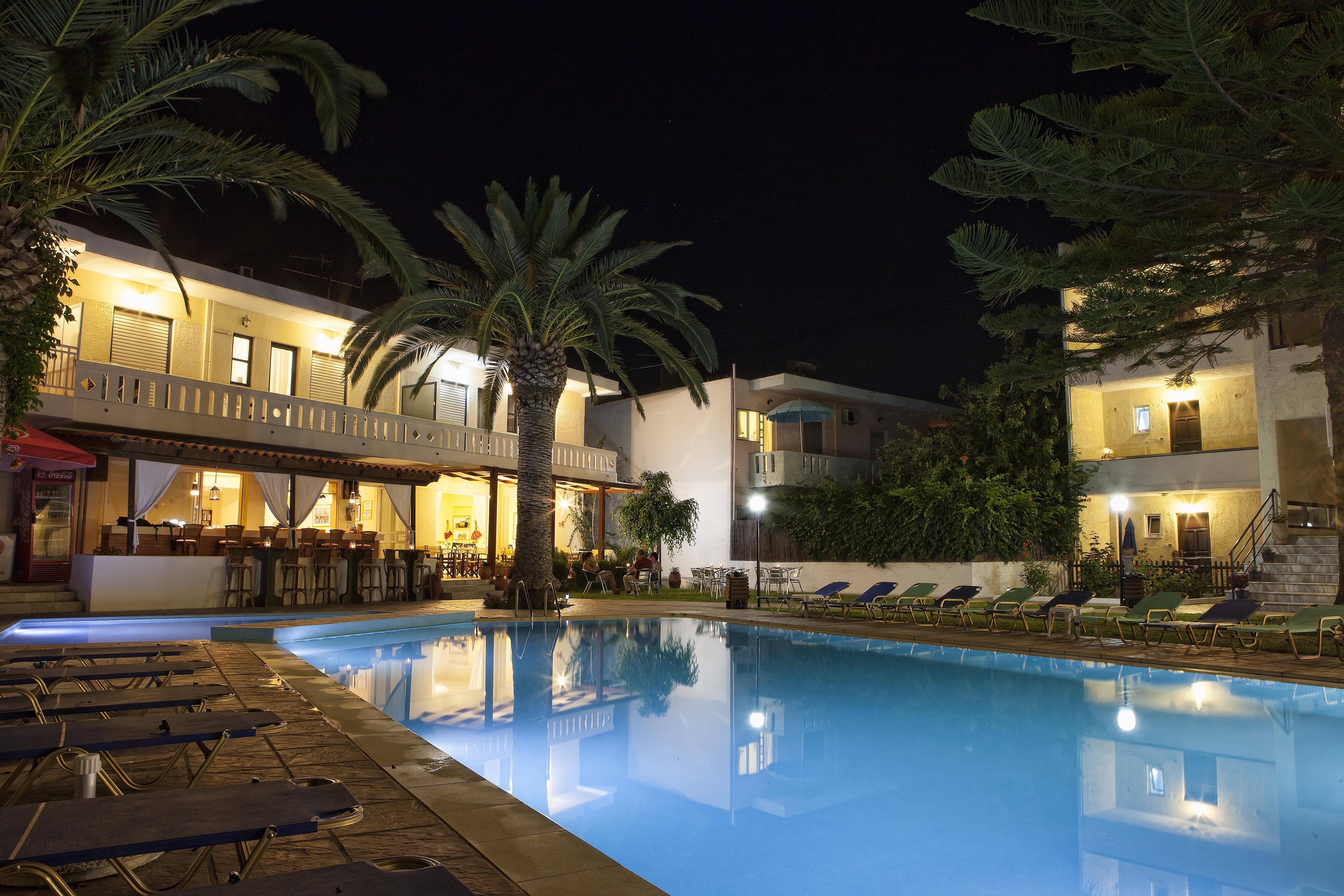Aparthotel Cretan Sun Adelianos Kampos Exterior foto