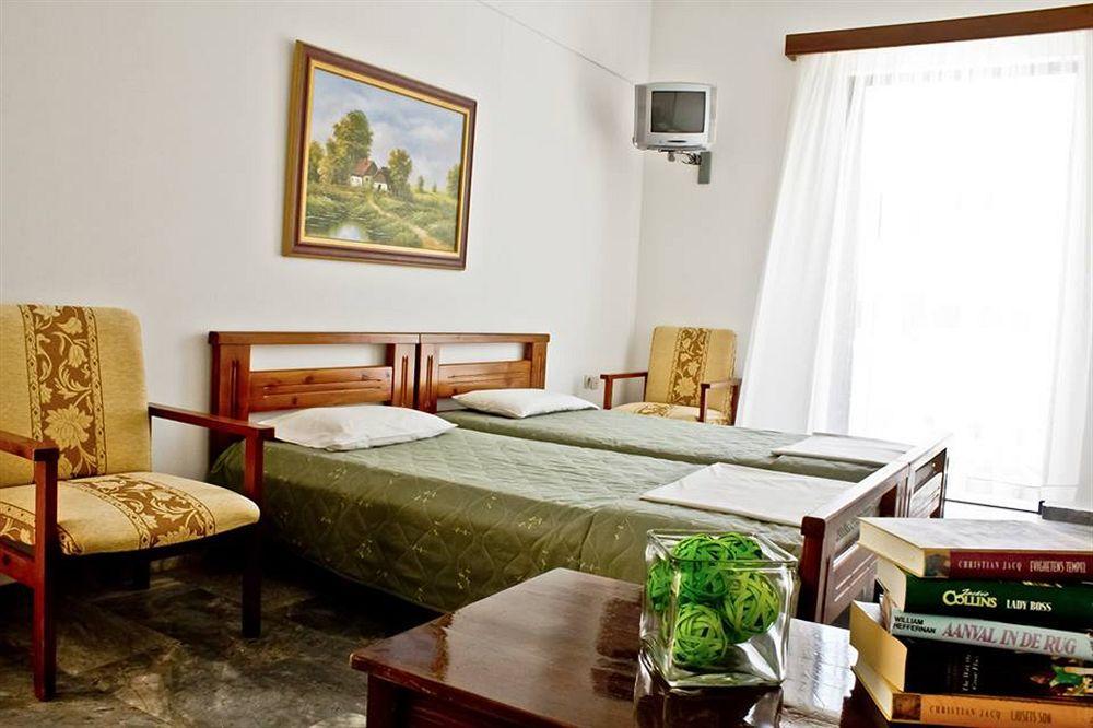 Aparthotel Cretan Sun Adelianos Kampos Exterior foto