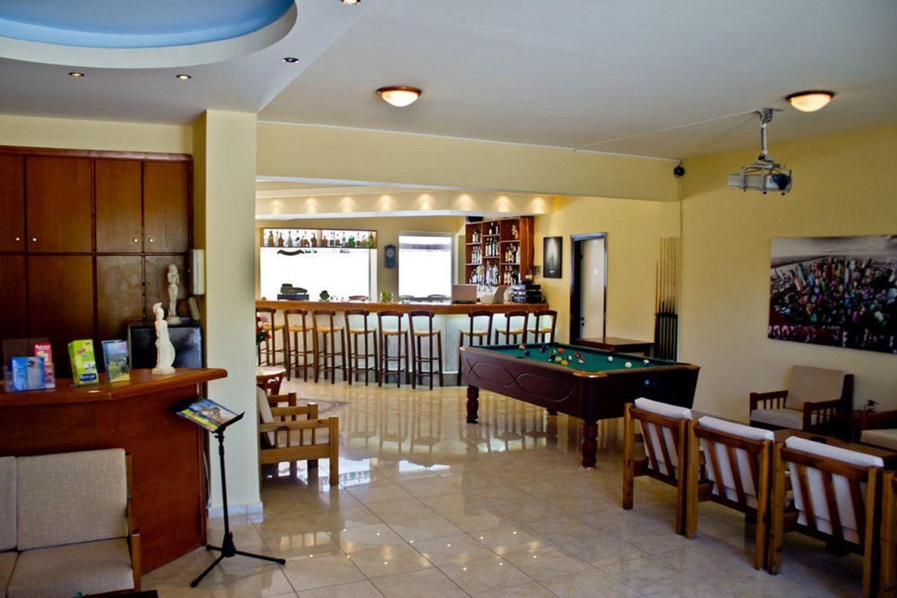 Aparthotel Cretan Sun Adelianos Kampos Exterior foto
